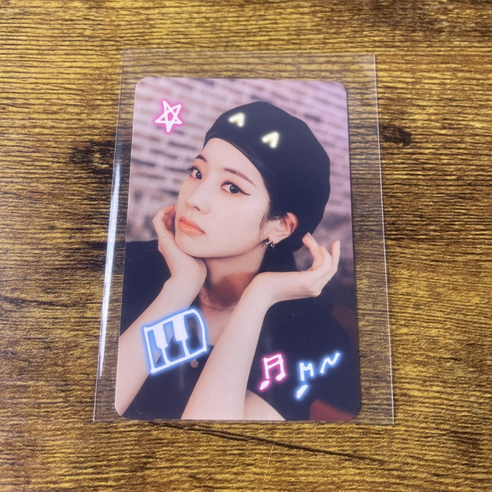 Twice Dahyun 2023 Season's Greetings Official Photocard JYP Genuine